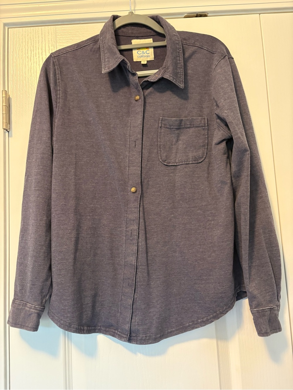 C&C California women’s  Button-Down Shirt in Faded Indigo